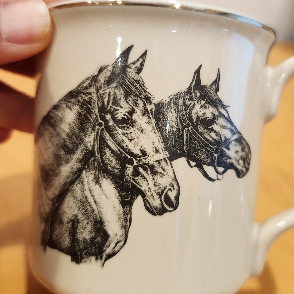 Vintage Small World Greetings 2 Horse Mug – Made‎ in Japan, Rare Animal Design